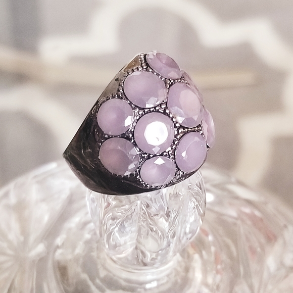 "Vintage look" Lavender Statement Ring - Picture 3 of 14